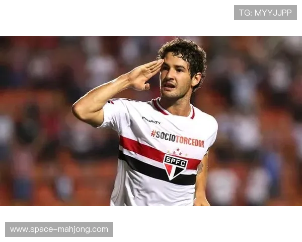 帕尔默久攻不进仍获信任 切尔西核心地位稳如磐石 帕尔默久攻不进仍获信任 切尔西核心地位稳如磐石