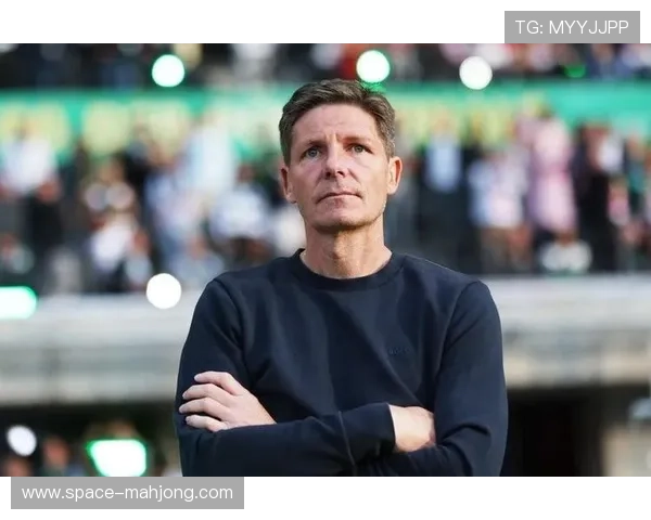 格拉斯纳专访:解析水晶宫从保级到欧战区的战术变革 格拉斯纳专访:解析水晶宫从保级到欧战区的战术变革