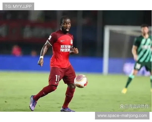 河南队放弃续约阿奇姆彭，签下加纳中锋阿齐兹强化锋线